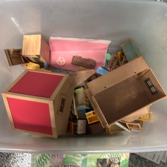 CALICO CRITTERS BOX - Picture 2 of 8